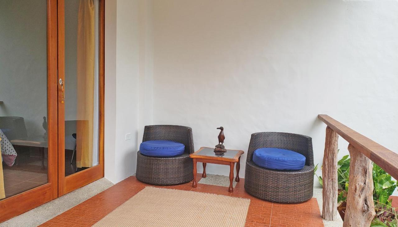 Lava House Hostal Puerto Ayora  Eksteriør bilde