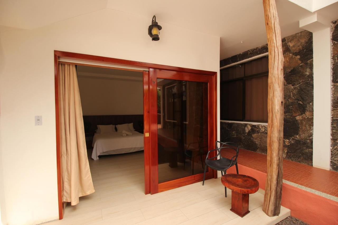 Lava House Hostal Puerto Ayora  Eksteriør bilde