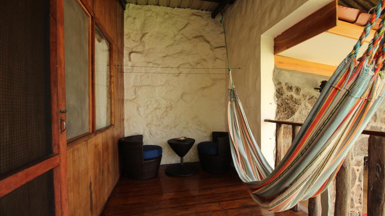 Lava House Hostal Puerto Ayora  Eksteriør bilde
