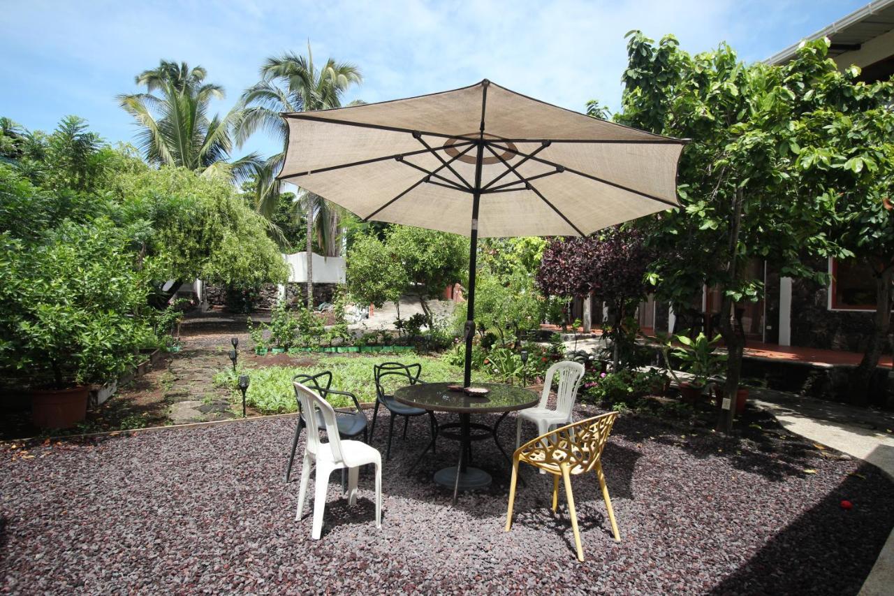 Lava House Hostal Puerto Ayora  Eksteriør bilde