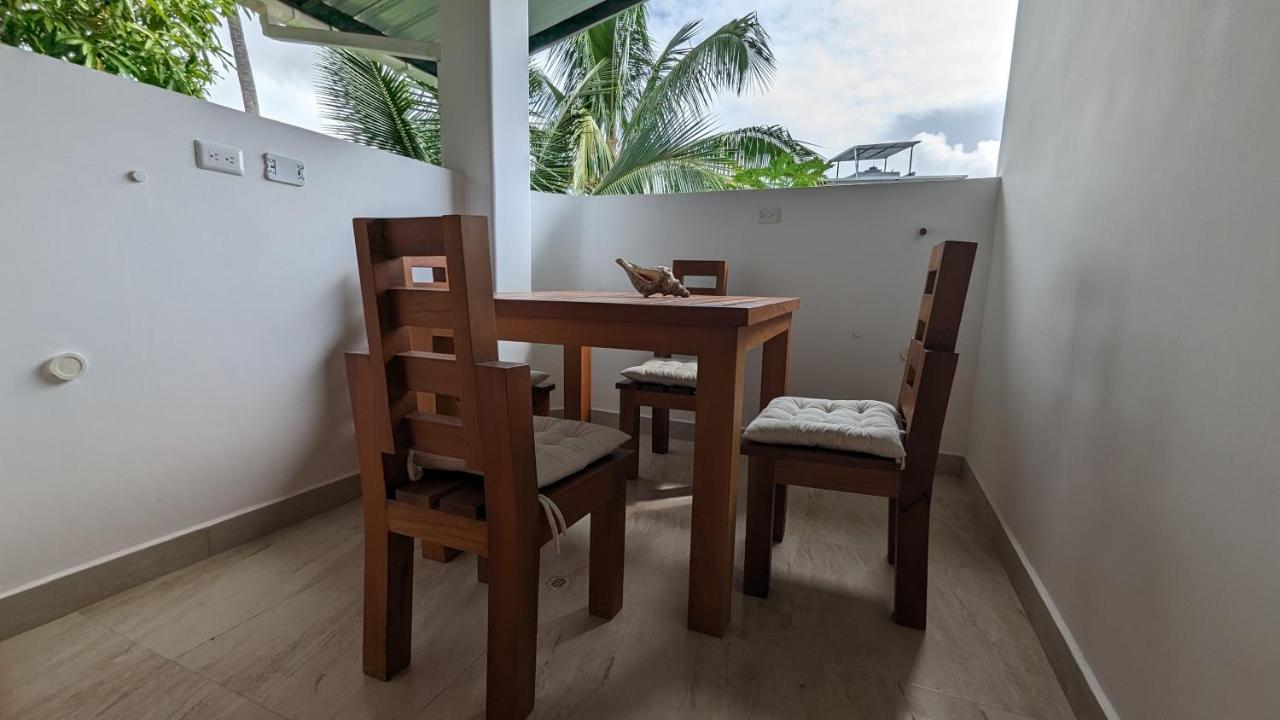 Lava House Hostal Puerto Ayora  Eksteriør bilde